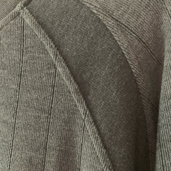 Columbia Heavyweight L/S V-neck - Picture 3 of 6